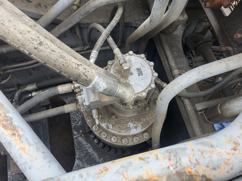 HITACHI Excavator Swing Motor 4439384