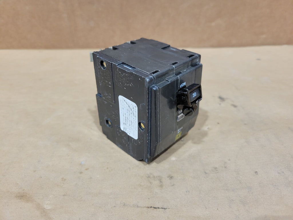 SQUARE D 30 Amp, 3 Pole, 240 Volt Circuit Breaker QO330