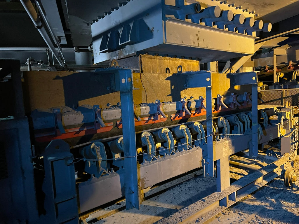 Cone Crusher Feeder - 30 ft x 30 in. - on rollers to move back and forth