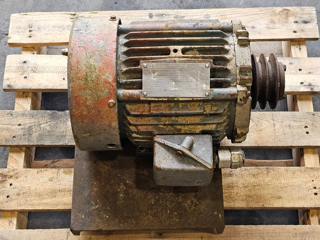 GENERAL ELECTRIC 5 hp, 230/460V, 1755 rpm, 184T, 3-Ph Electric Motor 5KS184SE205D9