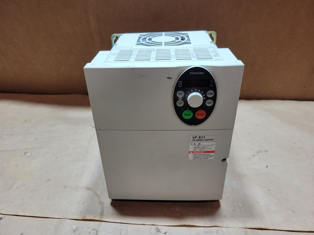 TOSHIBA 10 hp, 380/500V , 3-Ph Transistor Inverter Drive VFS11-4075PL-WP