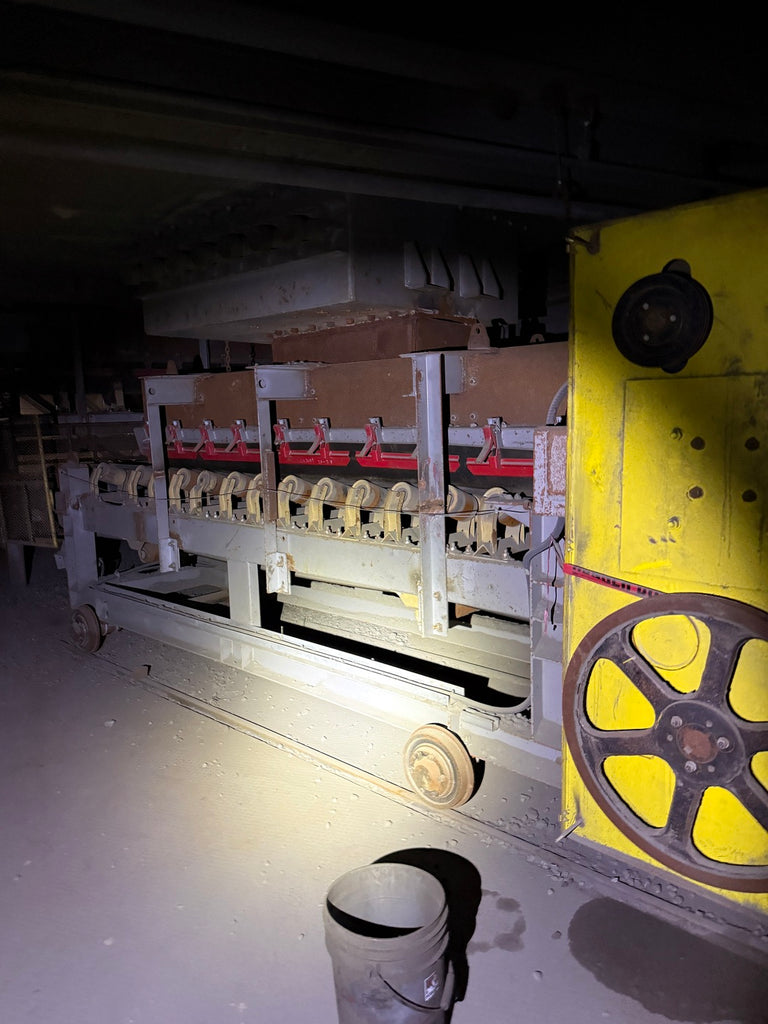 Cone Crusher Feeder - 16.4 ft x 30 in. - on rollers to move back and forth