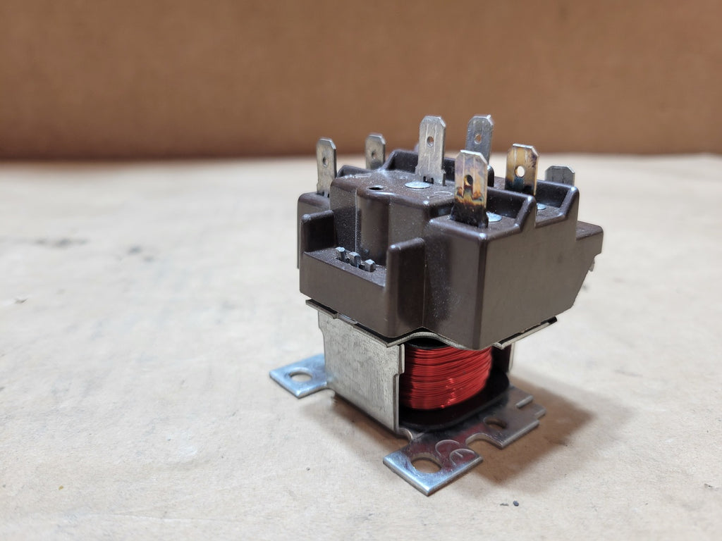 HONEYWELL 15 Amp, 120-480V, 24 VAC Coil, DPDT Relay R8222D-1139
