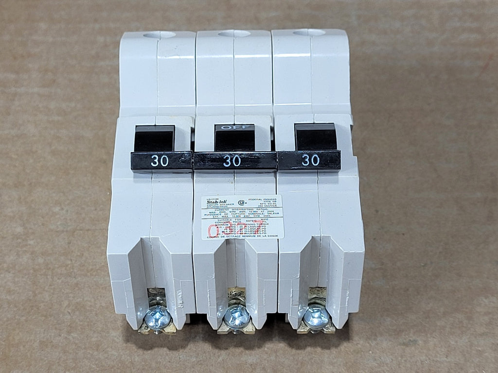 FEDERAL PIONEER 30 Amp 3 Pole 240 Volts Circuit Breaker NB330
