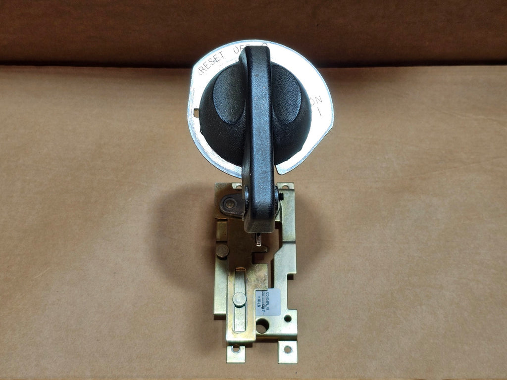 Circuit Breaker Handle Switch Assembly N710, N712