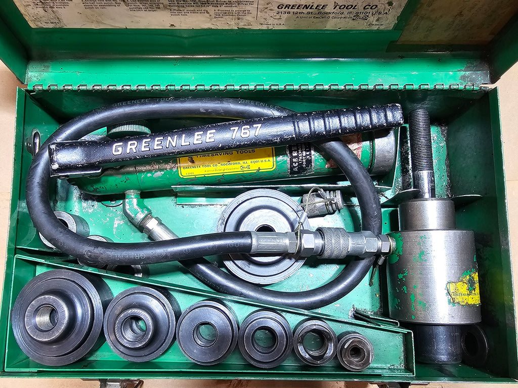 GREENLEE Hydraulic Knockout Punch Driver Set 7306 w/ 767 Hand Pump