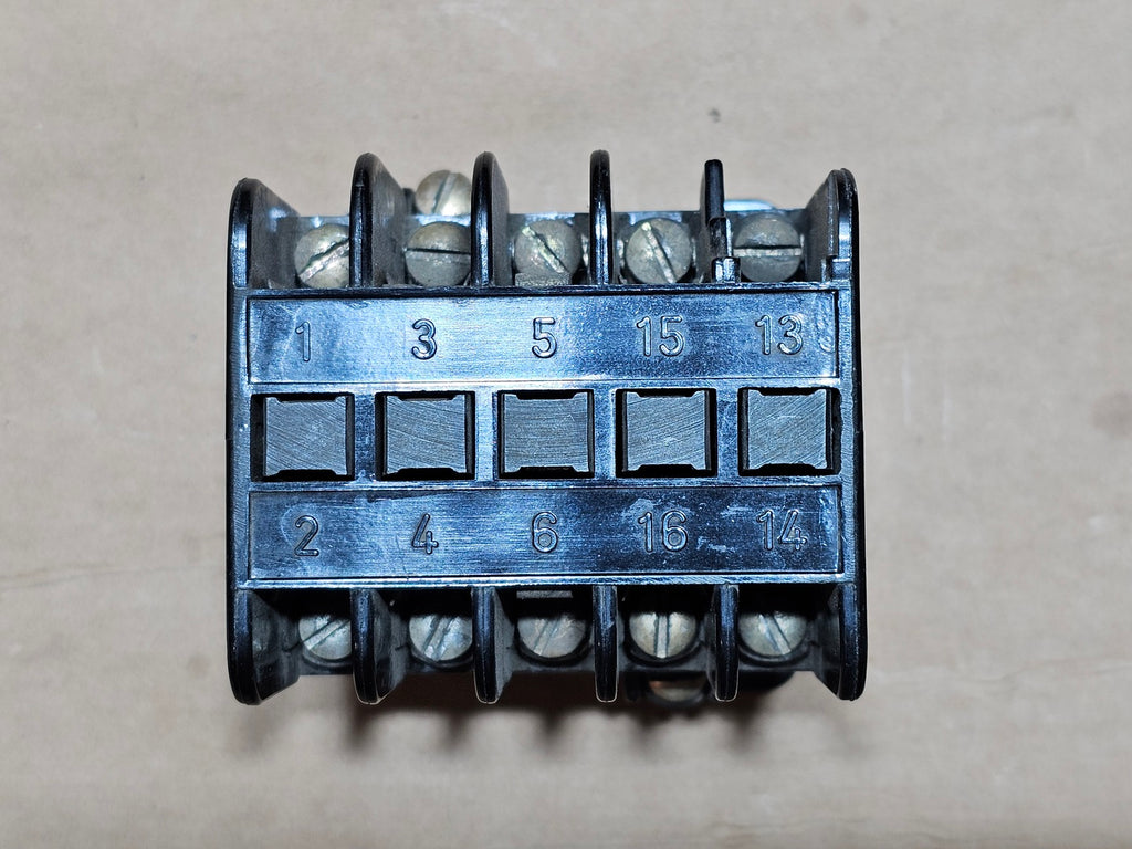 SIEMENS 16 Amp, 3 Pole, 1NO+1NC Contactor LIT/K 915 III 5-1