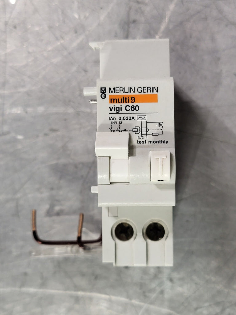 MERLIN GERIN 63 Amp, 2 Pole, 230/400 volts Circuit Breaker (Bag of 4)
