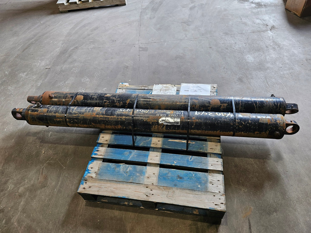 LHD EQUIPMENT UV-3 Lift Cylinder 110-490