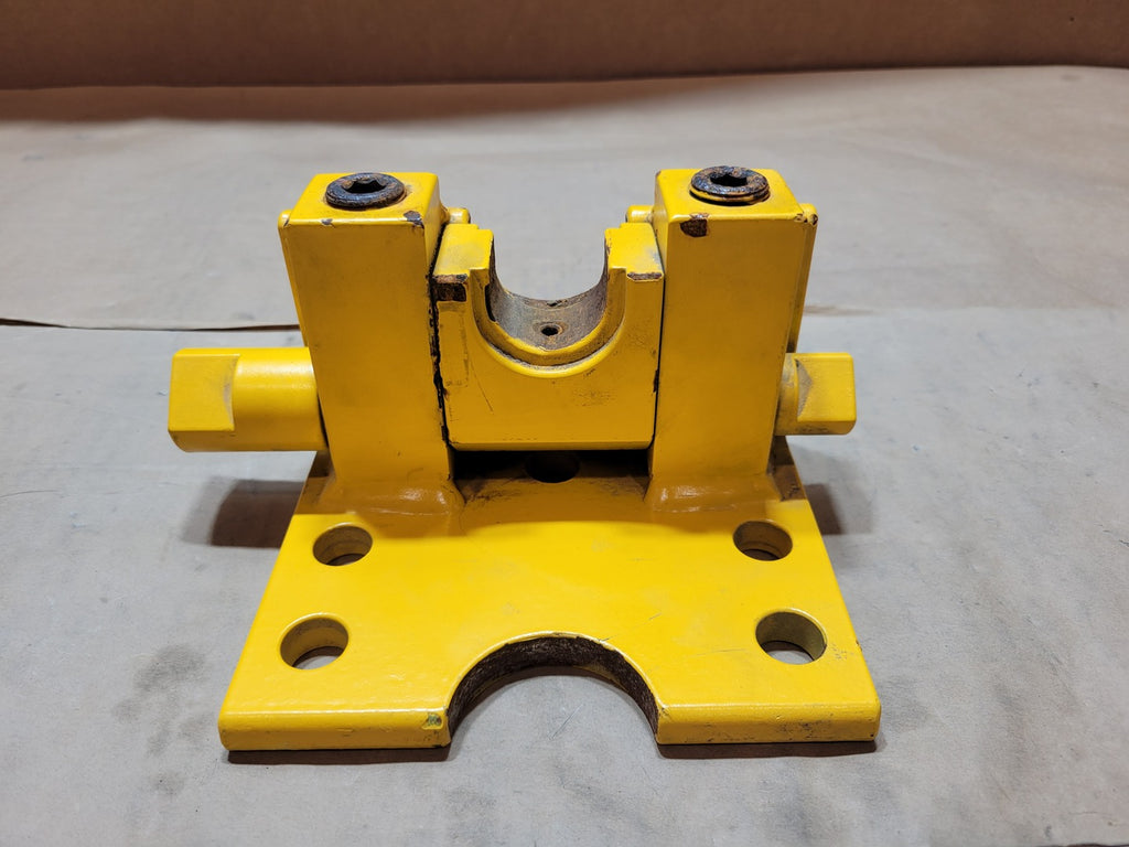 MACLEAN ENGINEERING Dolly Retainer 417049