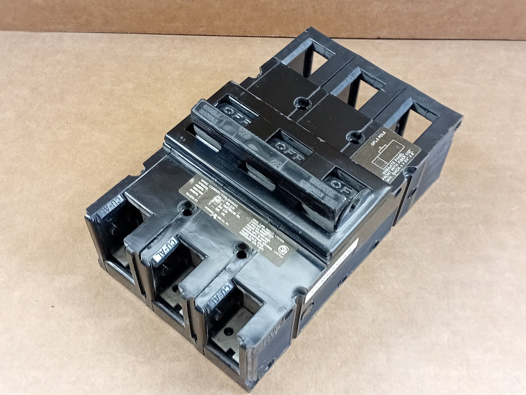 COMMANDER 200 Amp, 3 Pole, 240 Volt Circuit Breaker QFL3200