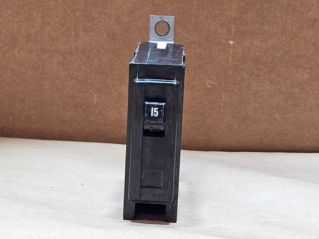 CUTLER-HAMMER BAB1015 QUICKLAG 15A 1-Pole 120/240V Bolt-On Circuit Breakers