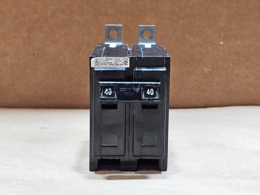 CUTLER-HAMMER BA240 40A 2-Pole Bolt-On Thermal Magnetic Circuit Breaker 120/240VAC