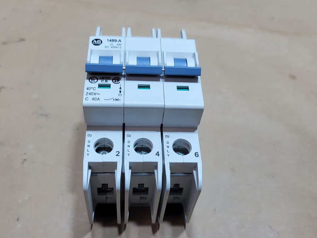 ALLEN-BRADLEY 40 Amp, 3 Pole, 240 Volts Circuit Breaker 1489-A3C400