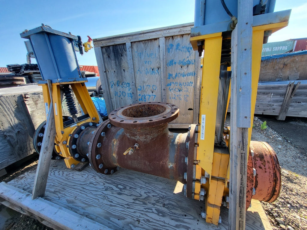 Dual-Valve Piping Manifold Isolation Assembly
