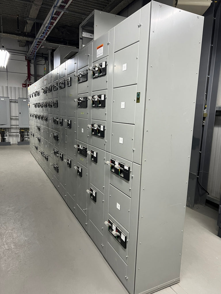 EATON CUTLER-HAMMER Advantage 2100 MCC, 600V, 3-Ph, 1200A, 14 Sections