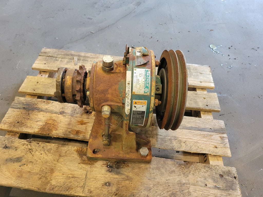 SM-CYCLO Gear Reducer 21:1 Ratio 9.4 HP 6580 in-lb CHH-4135Y