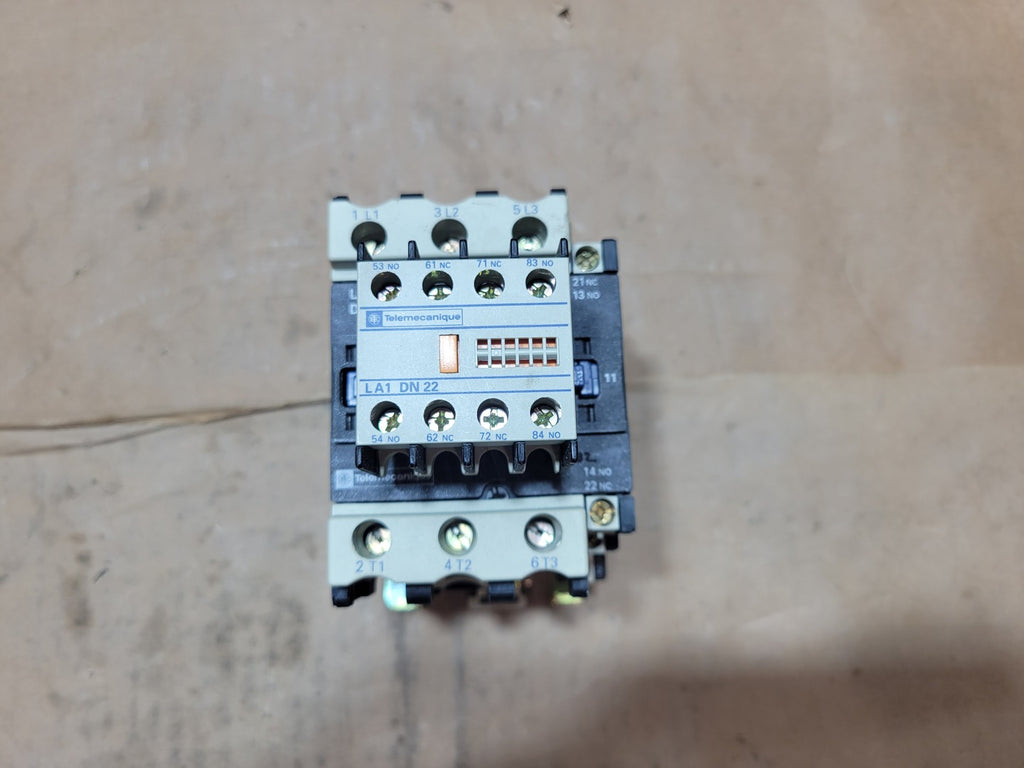 TELEMECANIQUE LC1-D4033F7 60A 3-Pole Motor Contactor with LA1 DN22 Auxiliary Contact Block