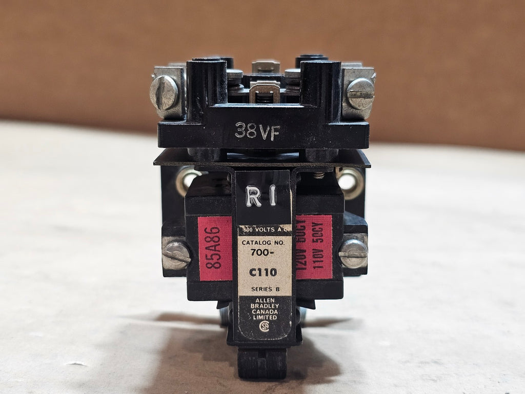 ALLEN-BRADLEY 700-C110 Series B Industrial Control Relay 120V AC Coil 600V Open Frame Relay