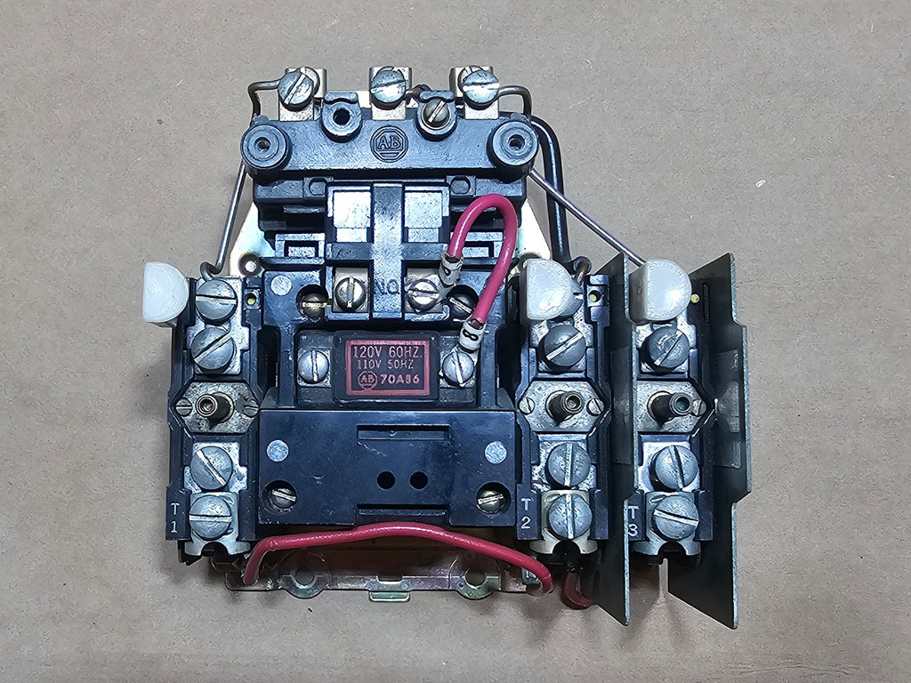 ALLEN-BRADLEY 709-AOD103 Series K Size 0 Magnetic Motor Starter Contactor 120V Coil 3 Pole Aux Contact