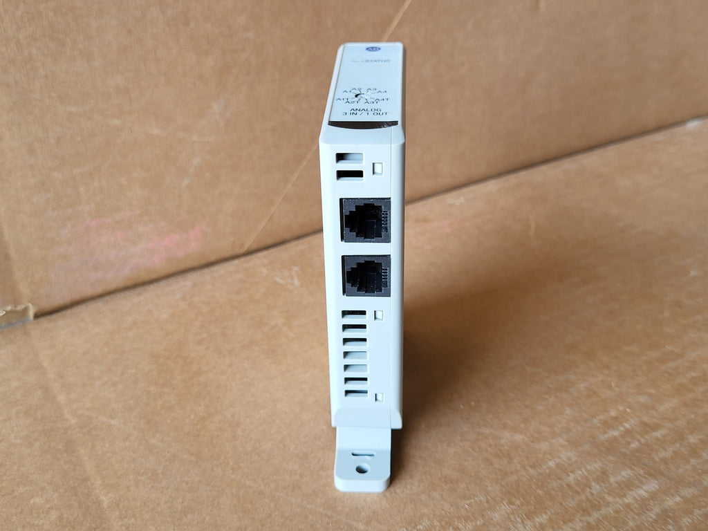 ALLEN-BRADLEY 193-EXP-AIO-31 E300 Analog Expansion I/O Module 3 In 1 Out Series A