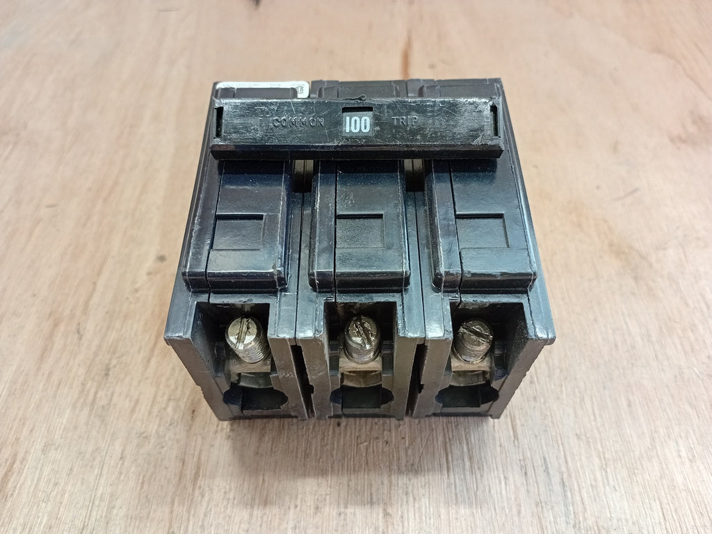 CUTLER-HAMMER BAB3100H Type BA 100A 3-Pole 240V Bolt-On Circuit Breaker 10kA
