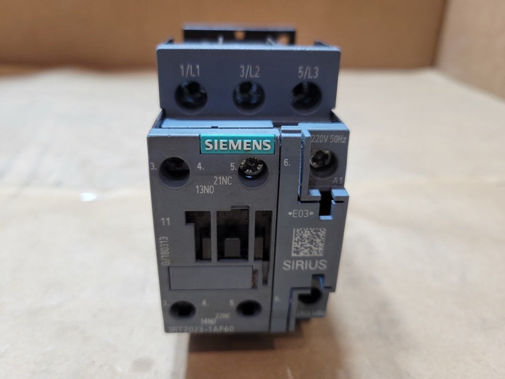 SIEMENS 3RT2023-1AP60 SIRIUS 9A 3-Pole Contactor 220V 50Hz / 240V 60Hz Coil