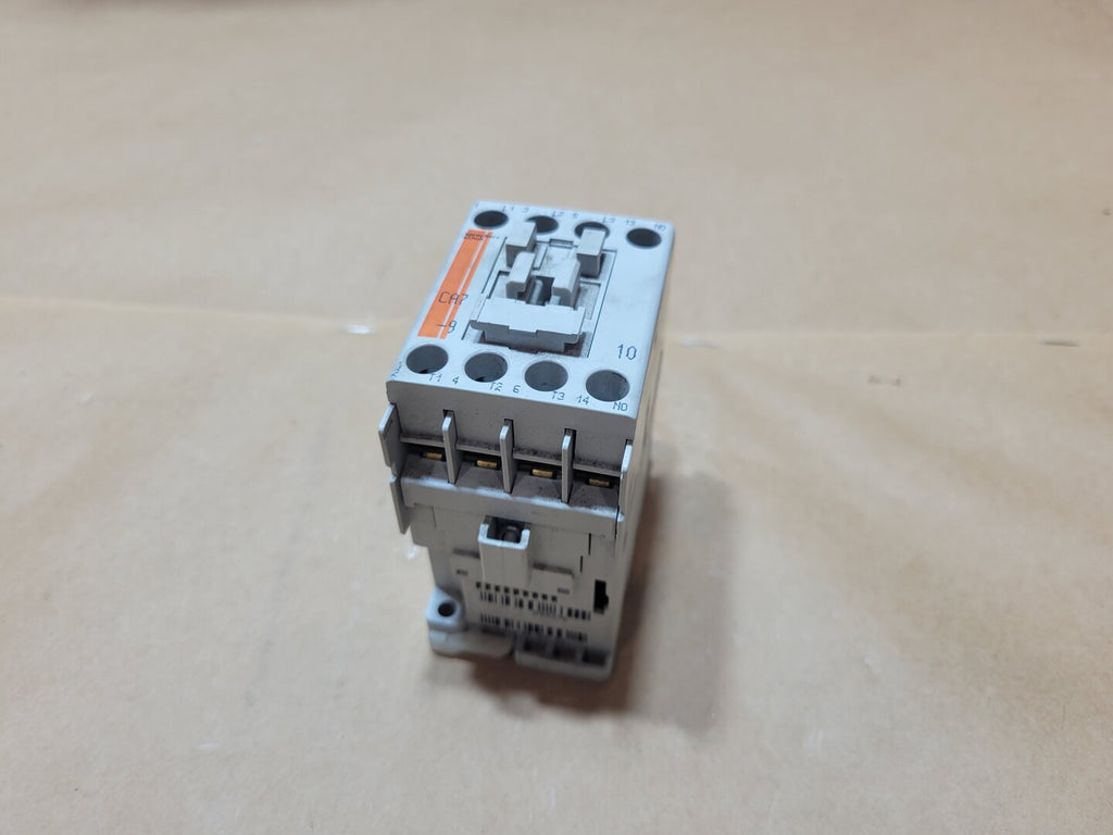 SPRECHER + SCHUH 9 Amp, 3 Pole, 1NO, 110/120 VAC Coil Contactor CA7-9-10