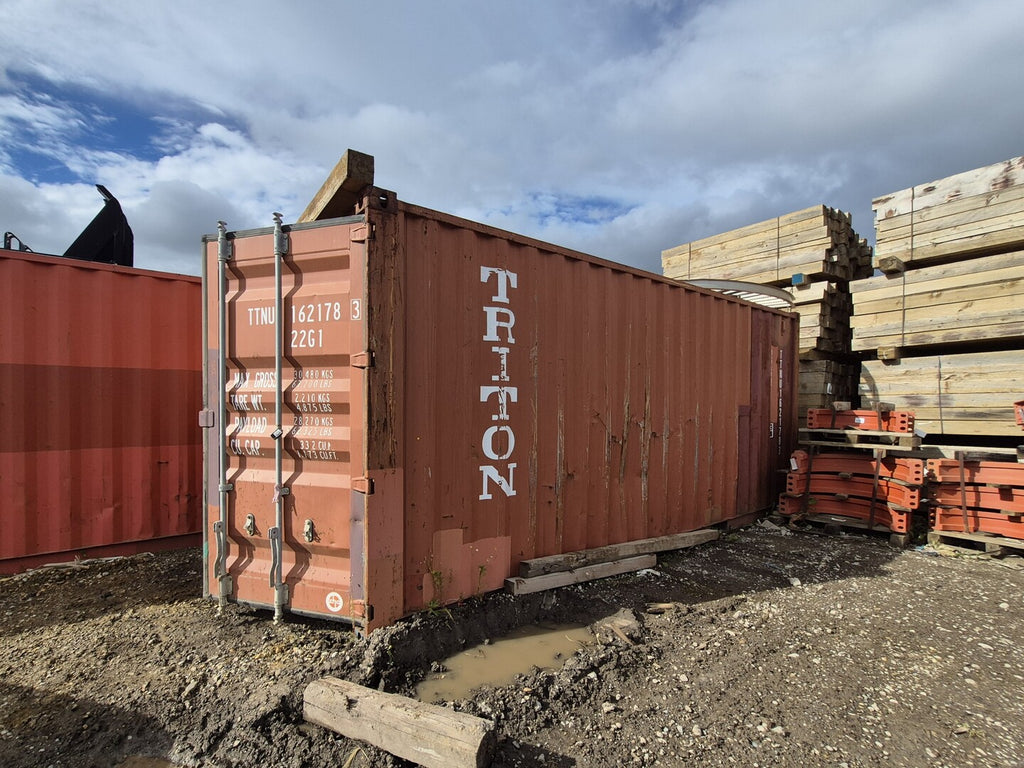 20 ft Standard Shipping Container - TTNU1621783