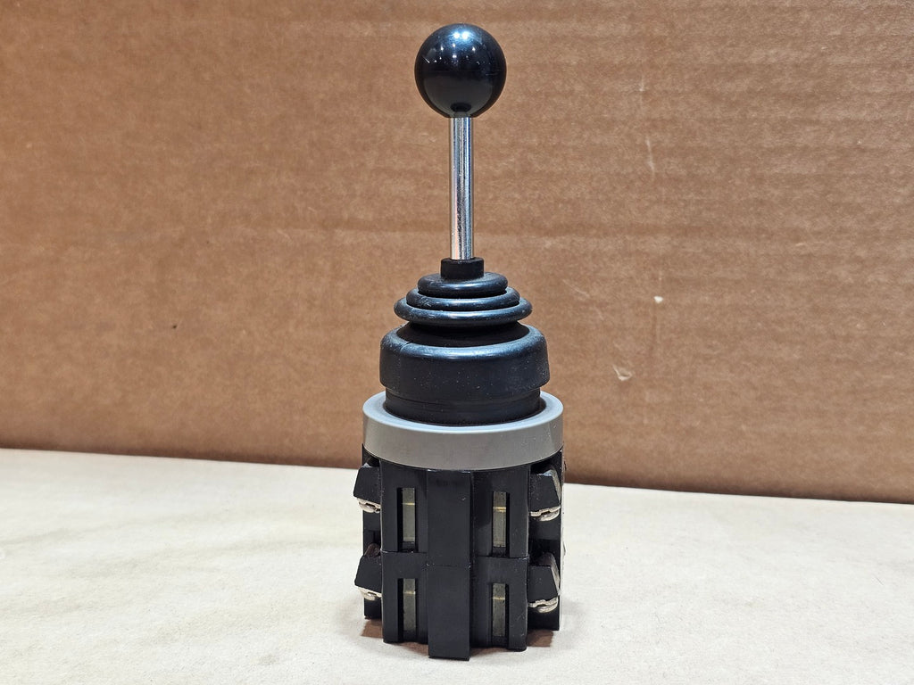 IDEC ARN Series 30mm 10A Industrial Joystick Control Switch 2NO 2NC