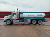 KENWORTH T-800 Truck w/ Fuel Tank 16,000 Litres - 108,802 Km