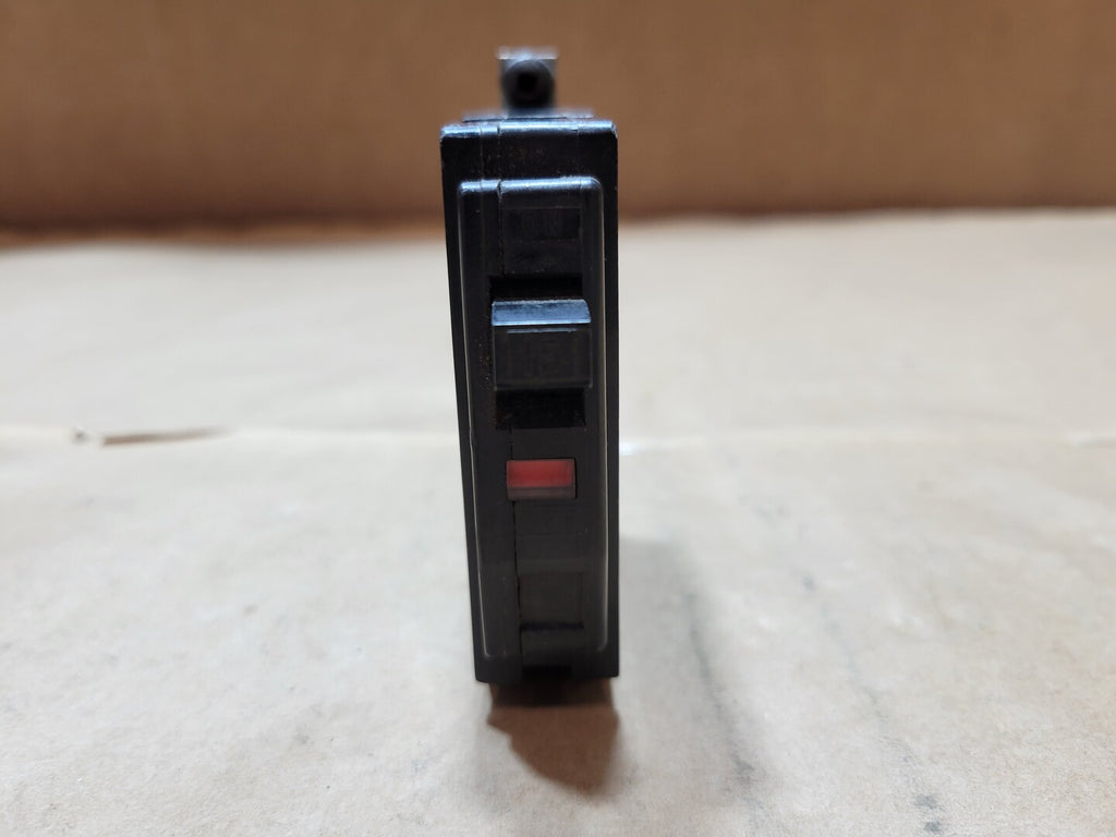 SQUARE D QOB115 15 Amp 1-Pole 120/240 VAC 10kA Circuit Breaker