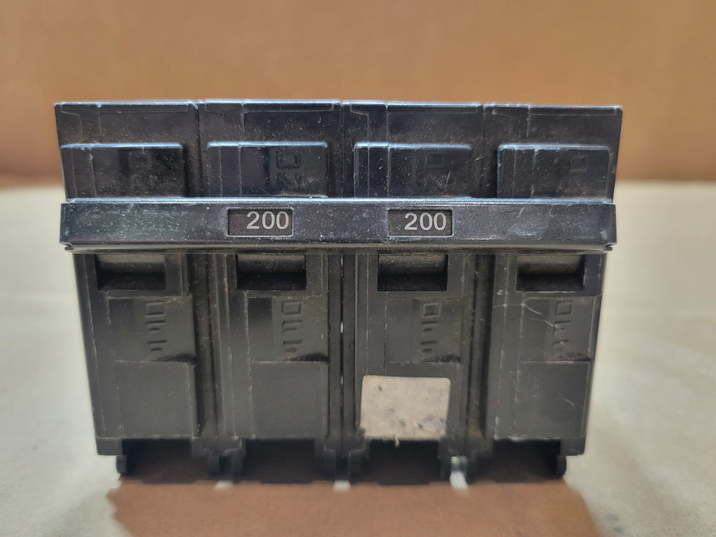 SIEMENS EQ9685 200A 4-Pole 120/240V Plug-In Main Circuit Breaker