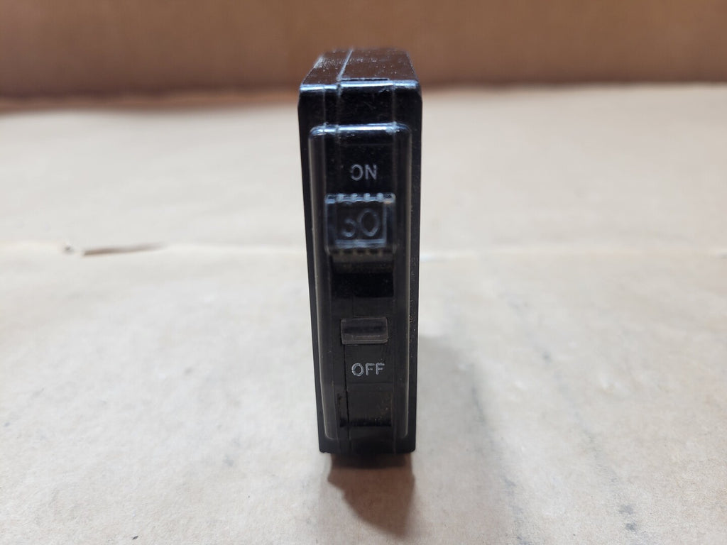 SQUARE D 30 Amp, 1 Pole, 120/240VAC Plug-in Circuit Breaker QO130