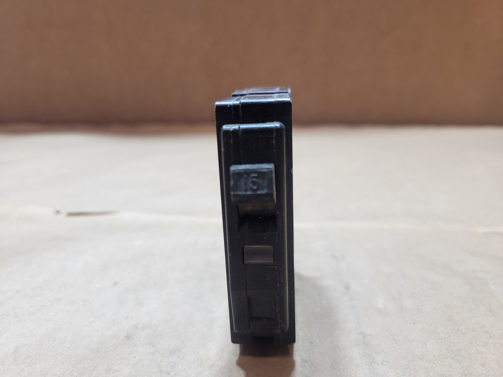 SQUARE D QO115 15 Amp 1-Pole 120/240V 10kA Plug-In Circuit Breaker