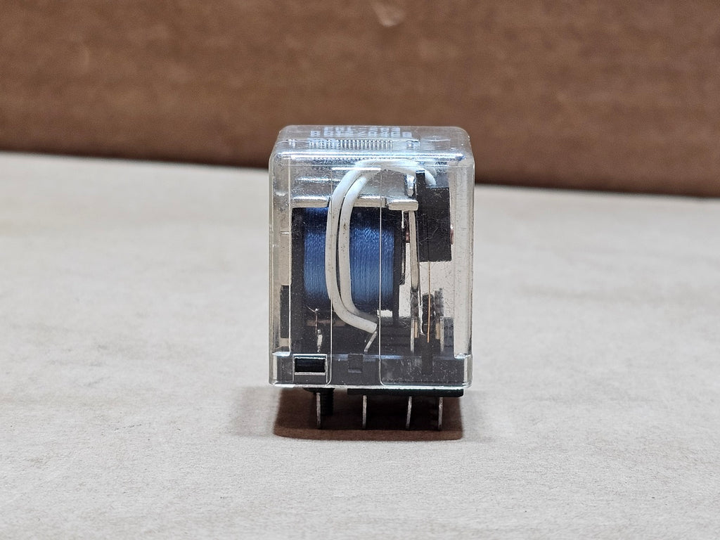 FUJITSU FRL-263-D012/04CS 12VDC 3A 4PDT 14-Blade Plug-In Control Relay