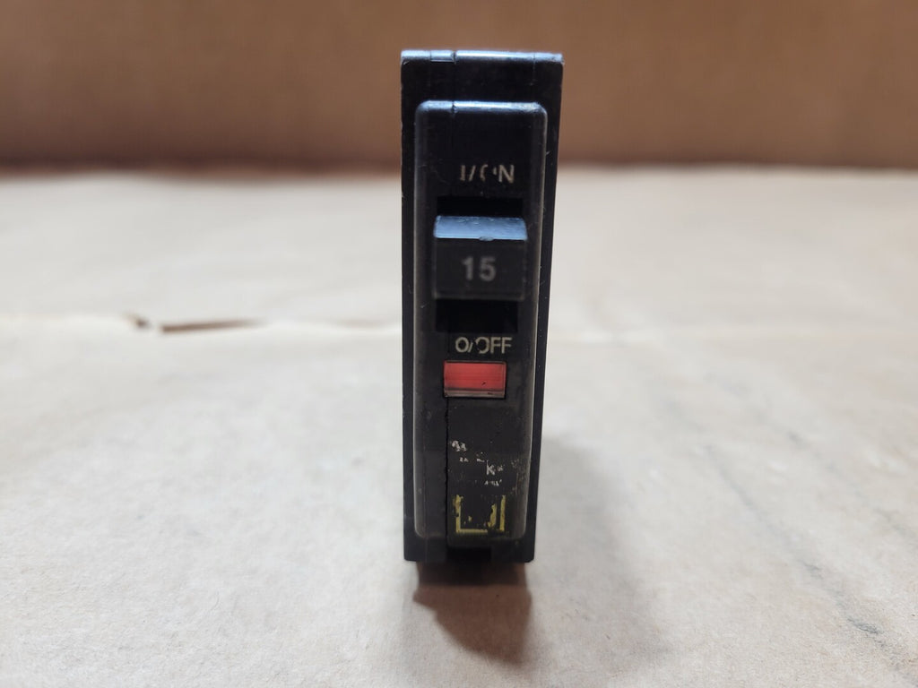 SQUARE D 15 Amp, 1 Pole, 120/240V Plug In Circuit Breaker QO115