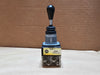 ALLEN-BRADLEY 800T-T2H3 Series T 30.5mm 2-Way Spring Return Toggle Switch w/ Contact Blocks