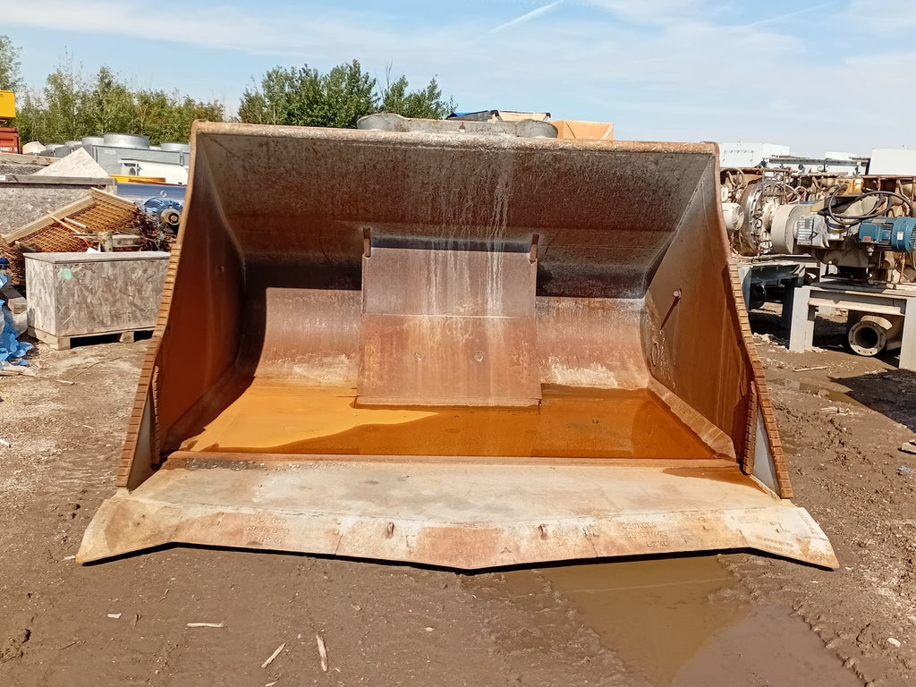 10 yrd Scoop Bucket For ST1530