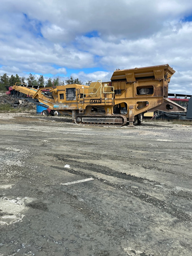 SANDVIK Extec C-12, QJ340 Mobile Tracked Jaw Crusher