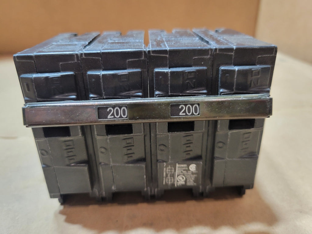 SIEMENS EQ9685 200A 4-Pole 120/240VAC Thermomagnetic Circuit Breaker