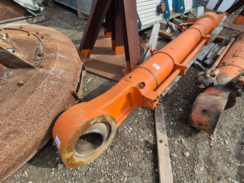 HITACHI EX3600-5 FS Dump Cylinder RH
