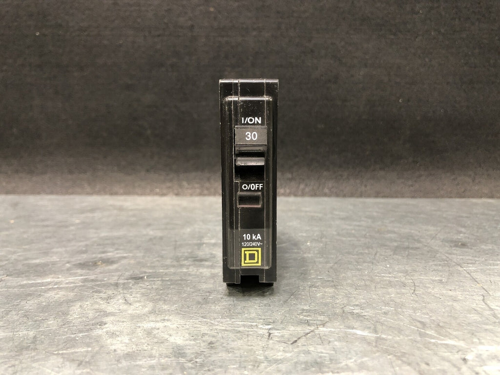 SQUARE D 30 Amp, 1 Pole, 120/240 volts Circuit Breaker QO130