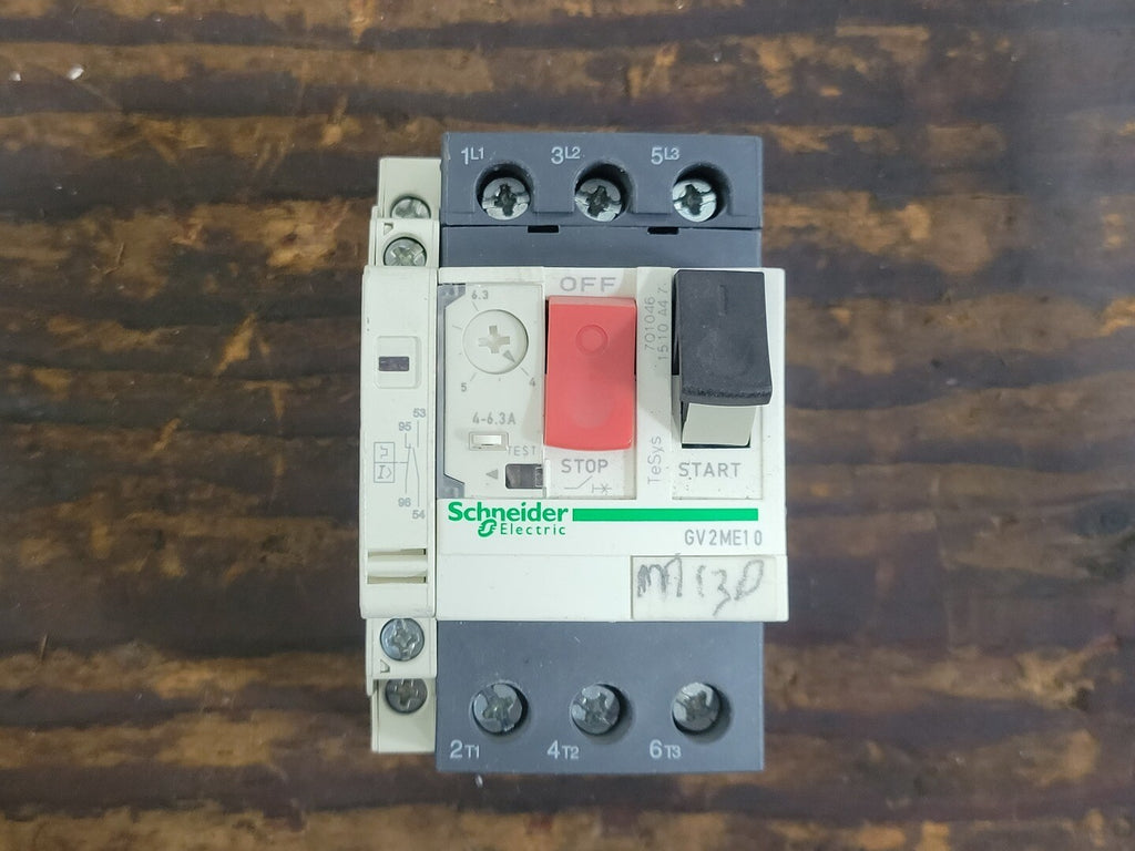 TELEMECANIQUE 4-6.3 A, 3 Pole, 690 V Circuit Breaker GV2ME10 w/ Auxiliary Contact