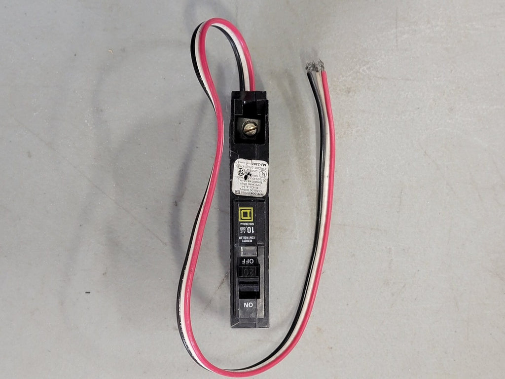 SQUARE D 20 Amp, 1 Pole, 120/240 volts Circuit Breaker QOB120