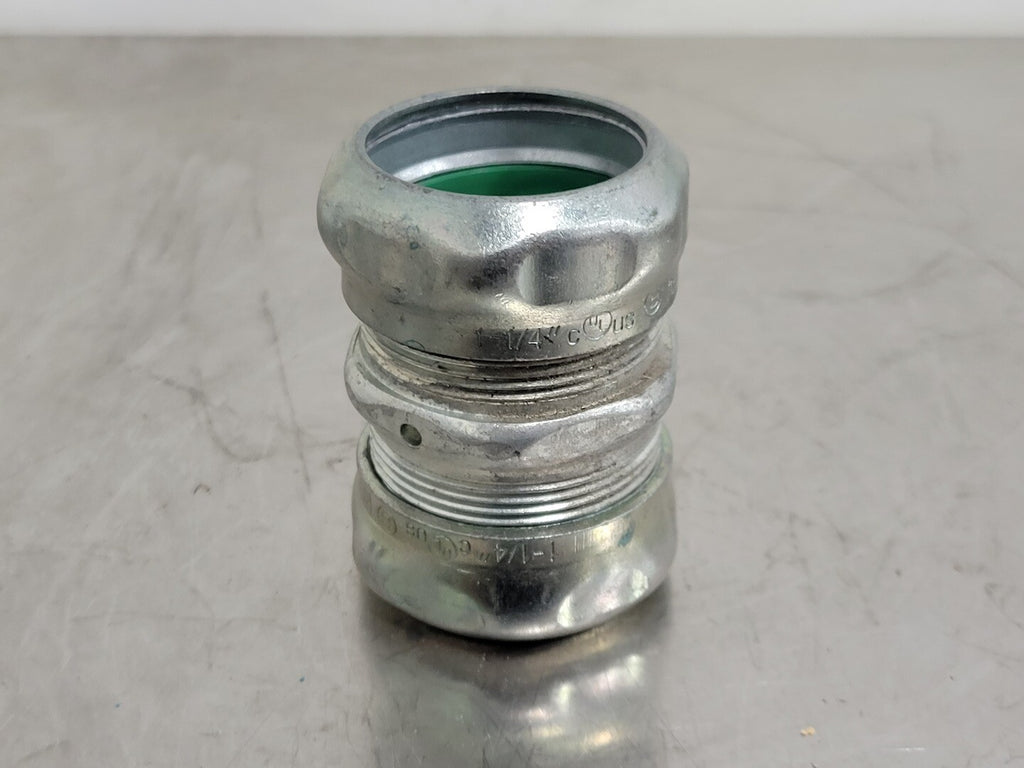 1-1/4" Compression Connector