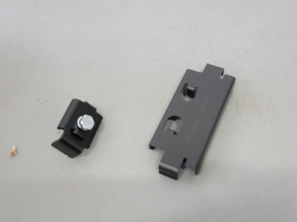 PANDUIT WyrGrid Overhead Hardware Kit WGHRDWKTBL (Box 24 pcs)