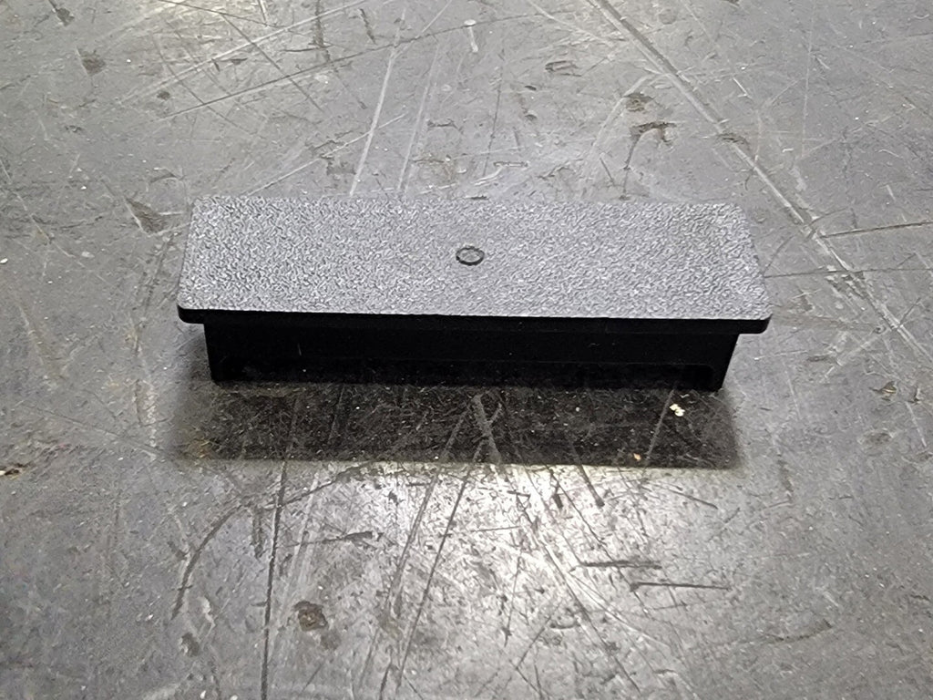 SCHNEIDER ELECTRIC Panelboard Blank Filler Plate 80122-005-01 (Box of 300 pcs)