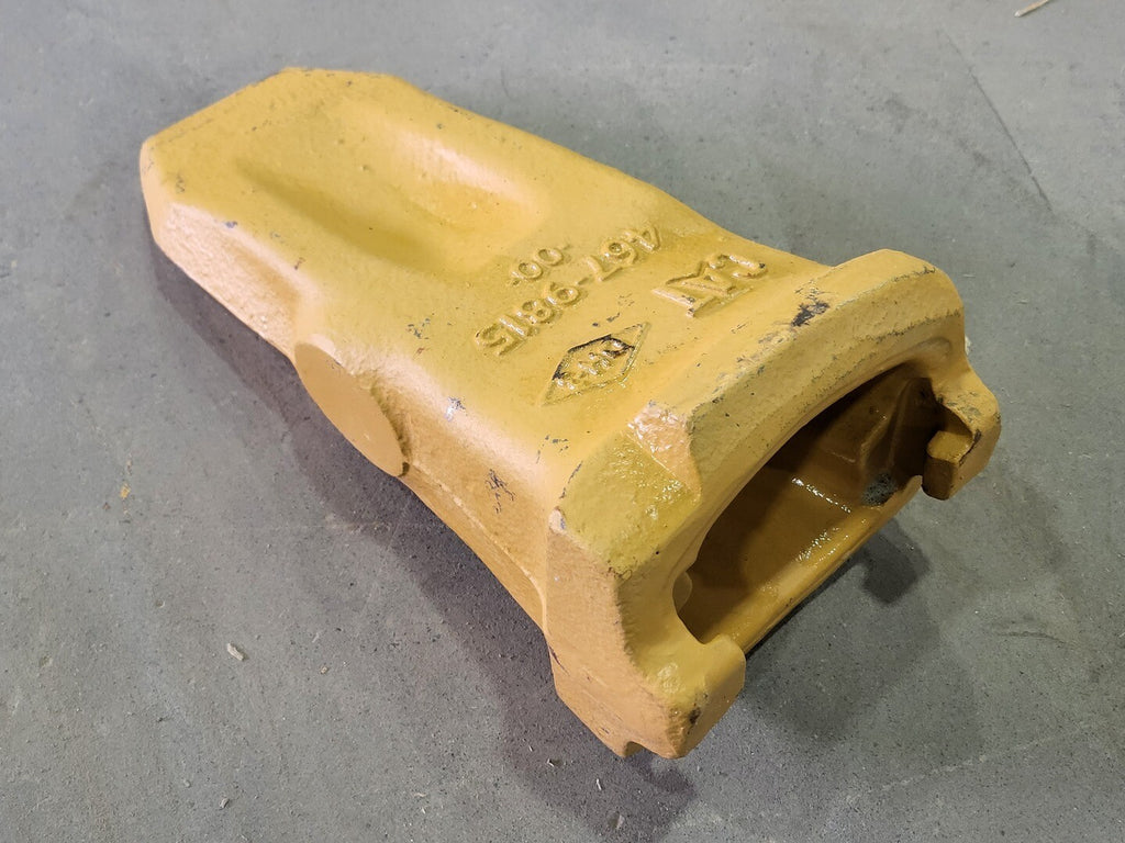 CATERPILLAR K130 Heavy Duty Loader Bucket Tip 467-9815