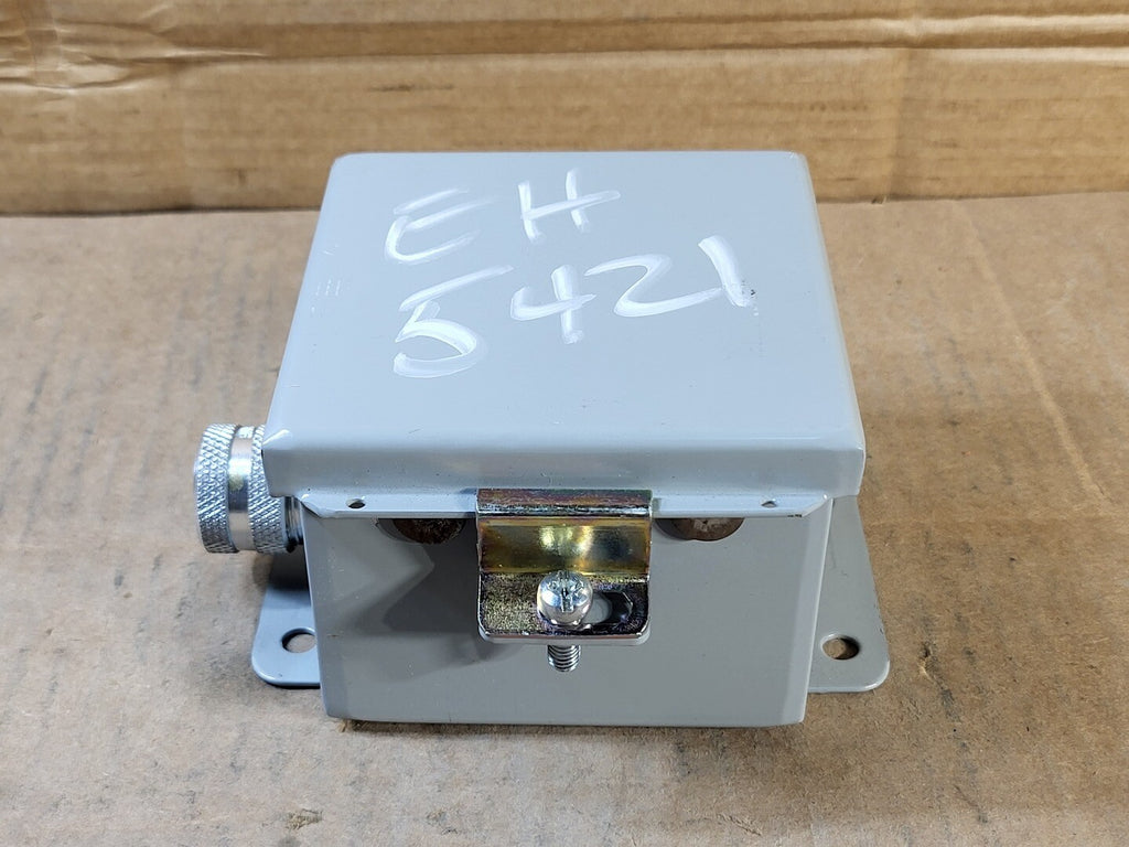 KOMATSU Switchbox Assembly EH5421